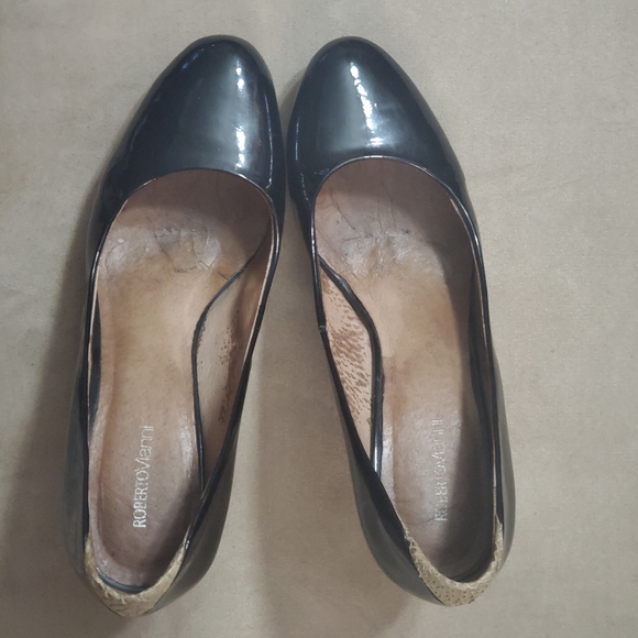 Roberto Vianni patent black leather pumps - Picture 2 of 10